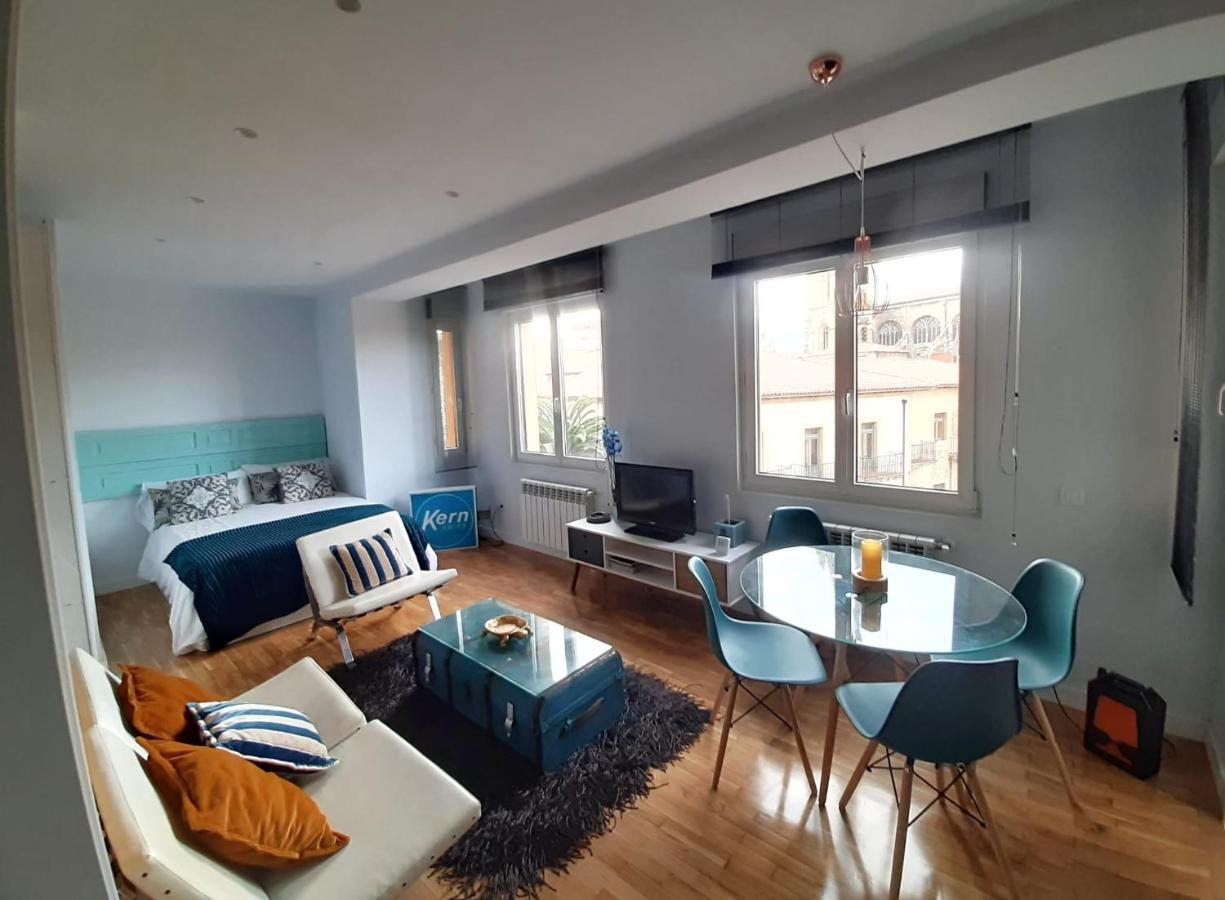 Apartamento Wamba - La Catedral โอเบียโด ภายนอก รูปภาพ