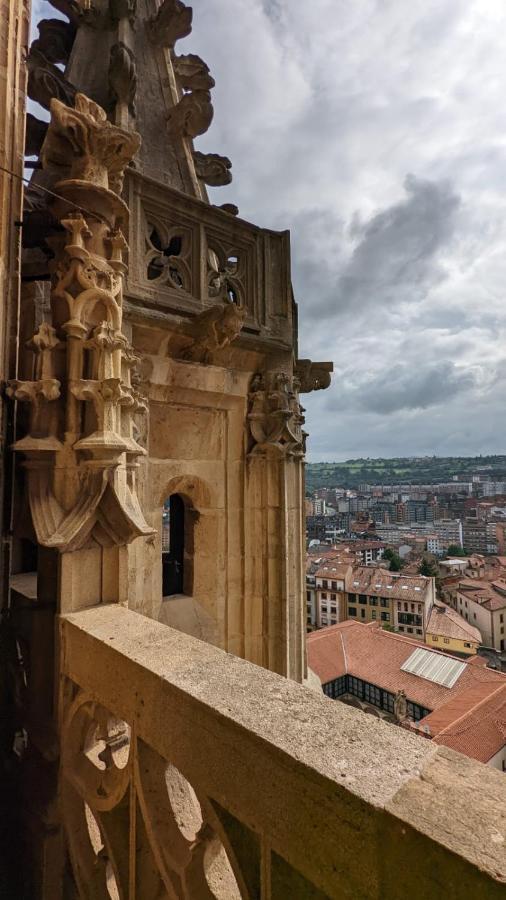 Apartamento Wamba - La Catedral โอเบียโด ภายนอก รูปภาพ
